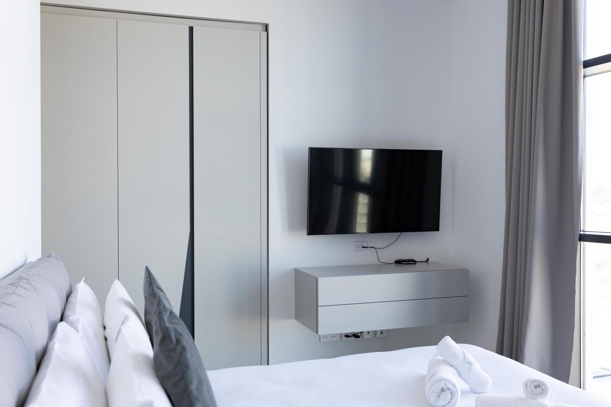 Modern Apartment In The Center Of St Julians By Arcobnb Saint Julian's Bagian luar foto
